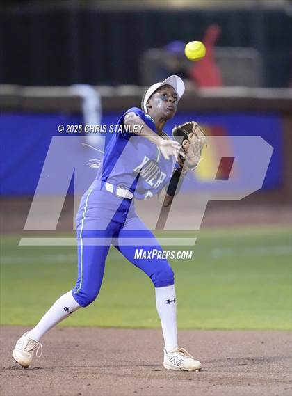 Thumbnail 2 in Queen Creek vs. Xavier College Prep (AIA 6A Final) photogallery.