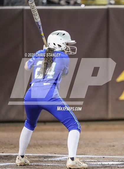 Thumbnail 2 in Queen Creek vs. Xavier College Prep (AIA 6A Final) photogallery.