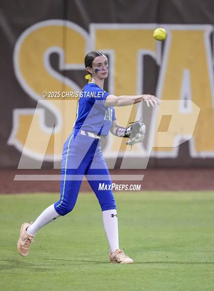 Thumbnail 2 in Queen Creek vs. Xavier College Prep (AIA 6A Final) photogallery.