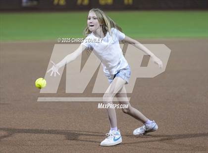 Thumbnail 1 in Queen Creek vs. Xavier College Prep (AIA 6A Final) photogallery.