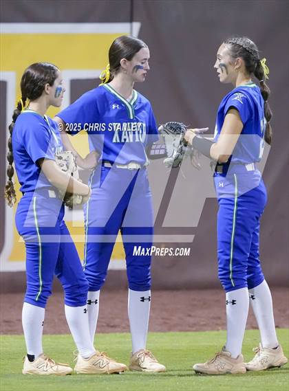 Thumbnail 3 in Queen Creek vs. Xavier College Prep (AIA 6A Final) photogallery.