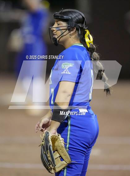 Thumbnail 3 in Queen Creek vs. Xavier College Prep (AIA 6A Final) photogallery.