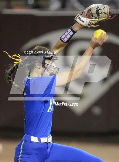 Thumbnail 1 in Queen Creek vs. Xavier College Prep (AIA 6A Final) photogallery.
