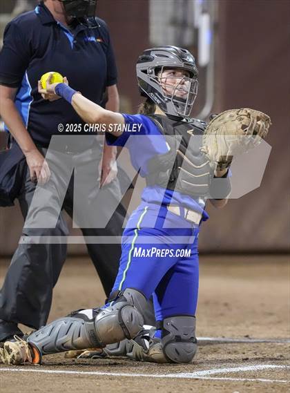 Thumbnail 3 in Queen Creek vs. Xavier College Prep (AIA 6A Final) photogallery.