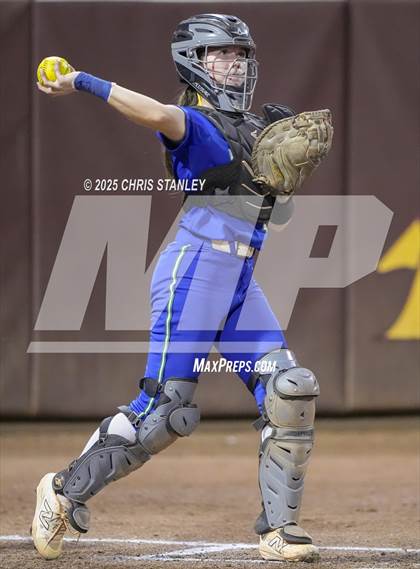 Thumbnail 3 in Queen Creek vs. Xavier College Prep (AIA 6A Final) photogallery.