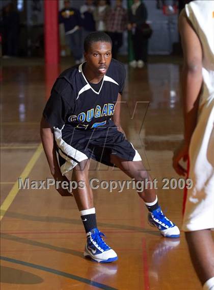 Thumbnail 3 in Jesuit vs Newark Memorial (Gridley Invitational) photogallery.