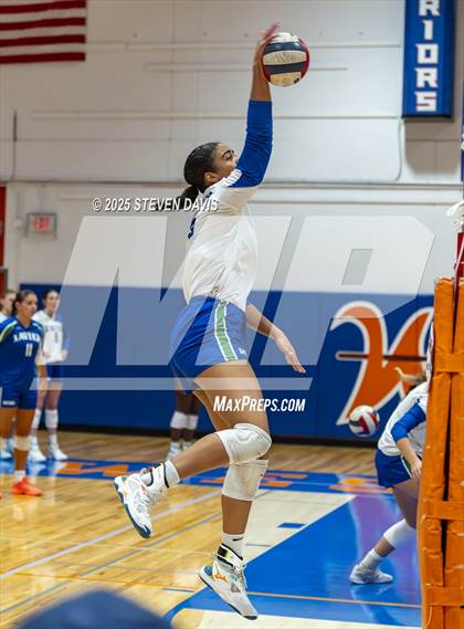 Thumbnail 1 in Xavier College Prep vs. Saguaro (Westwood TOC) photogallery.