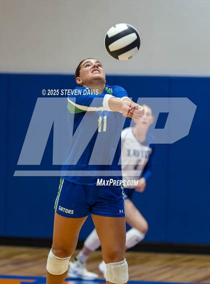 Thumbnail 2 in Xavier College Prep vs. Saguaro (Westwood TOC) photogallery.