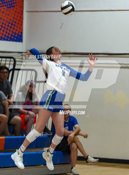 Thumbnail 2 in Xavier College Prep vs. Saguaro (Westwood TOC) photogallery.