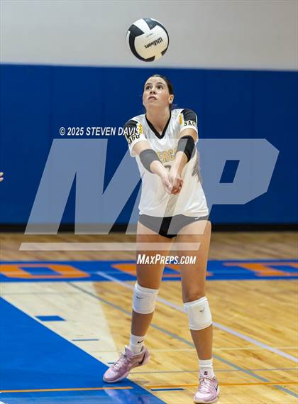 Thumbnail 3 in Xavier College Prep vs. Saguaro (Westwood TOC) photogallery.