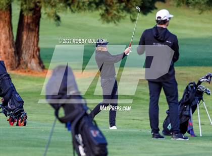 Thumbnail 3 in Kentlake @ Kentwood photogallery.