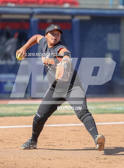 Thumbnail 2 in Exeter vs. Coalinga (CIF D4 Final) photogallery.