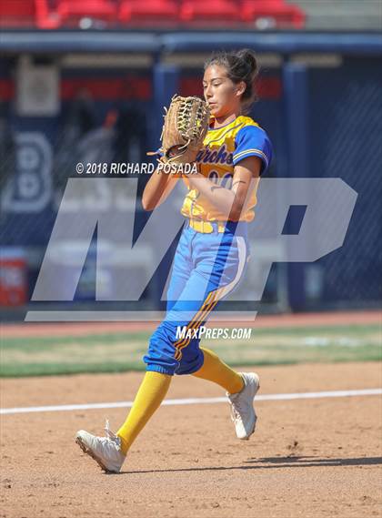 Thumbnail 1 in Exeter vs. Coalinga (CIF D4 Final) photogallery.