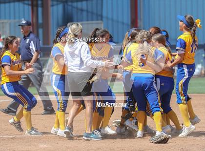 Thumbnail 2 in Exeter vs. Coalinga (CIF D4 Final) photogallery.