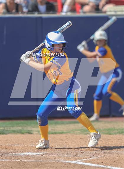 Thumbnail 2 in Exeter vs. Coalinga (CIF D4 Final) photogallery.