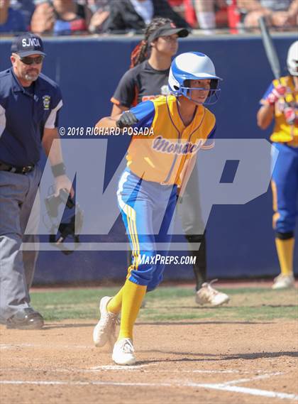 Thumbnail 1 in Exeter vs. Coalinga (CIF D4 Final) photogallery.