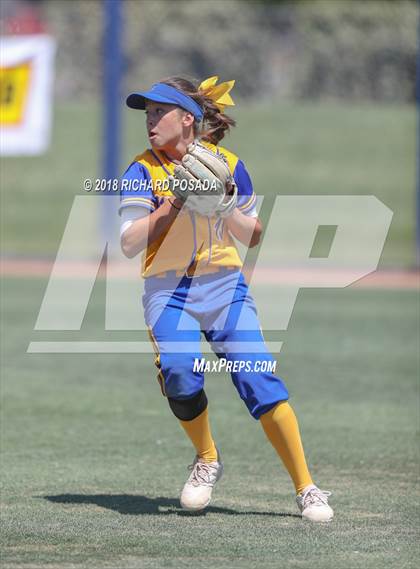 Thumbnail 1 in Exeter vs. Coalinga (CIF D4 Final) photogallery.