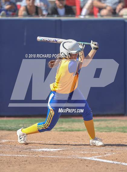Thumbnail 2 in Exeter vs. Coalinga (CIF D4 Final) photogallery.