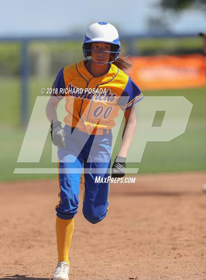 Thumbnail 3 in Exeter vs. Coalinga (CIF D4 Final) photogallery.