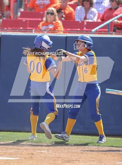 Thumbnail 2 in Exeter vs. Coalinga (CIF D4 Final) photogallery.