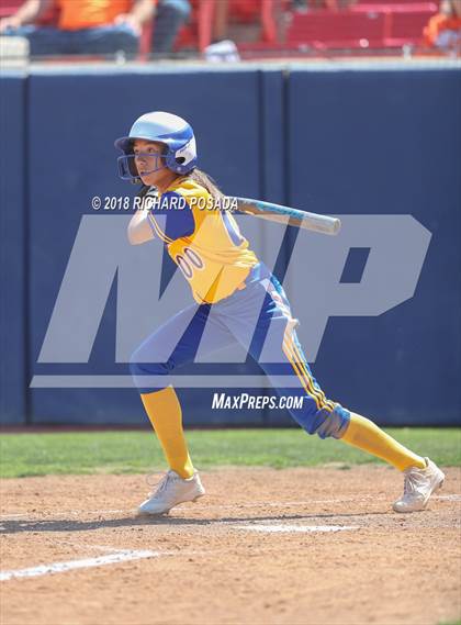 Thumbnail 2 in Exeter vs. Coalinga (CIF D4 Final) photogallery.