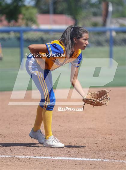 Thumbnail 2 in Exeter vs. Coalinga (CIF D4 Final) photogallery.