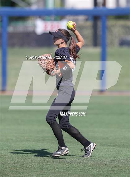 Thumbnail 1 in Exeter vs. Coalinga (CIF D4 Final) photogallery.
