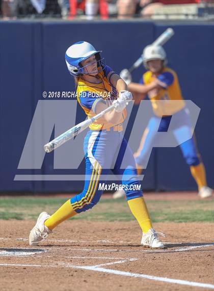 Thumbnail 2 in Exeter vs. Coalinga (CIF D4 Final) photogallery.