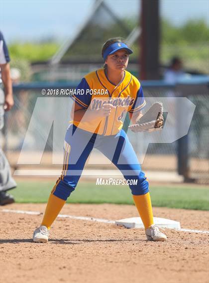 Thumbnail 3 in Exeter vs. Coalinga (CIF D4 Final) photogallery.