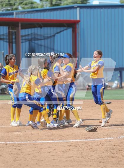 Thumbnail 3 in Exeter vs. Coalinga (CIF D4 Final) photogallery.