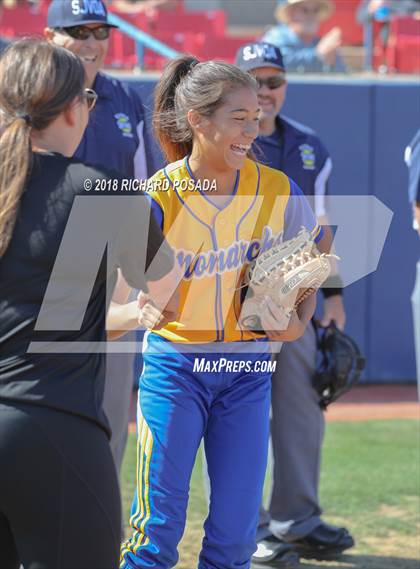Thumbnail 2 in Exeter vs. Coalinga (CIF D4 Final) photogallery.