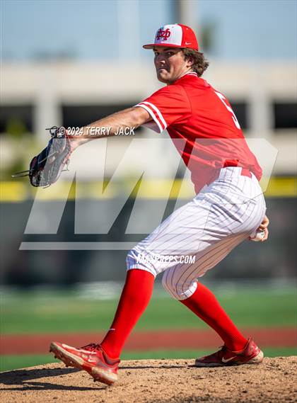Thumbnail 3 in JSerra Catholic @ Mater Dei photogallery.