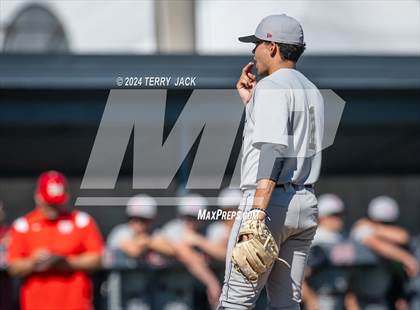 Thumbnail 2 in JSerra Catholic @ Mater Dei photogallery.