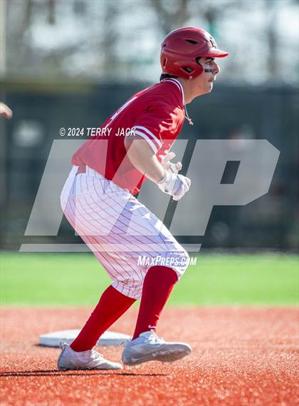 Thumbnail 2 in JSerra Catholic @ Mater Dei photogallery.