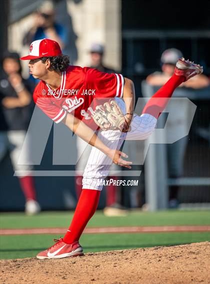 Thumbnail 2 in JSerra Catholic @ Mater Dei photogallery.