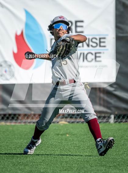 Thumbnail 1 in JSerra Catholic @ Mater Dei photogallery.