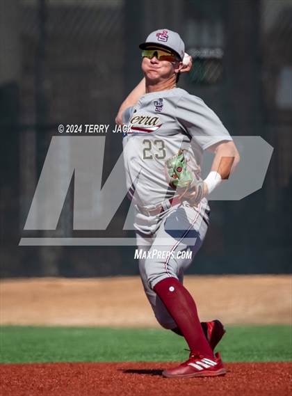 Thumbnail 2 in JSerra Catholic @ Mater Dei photogallery.