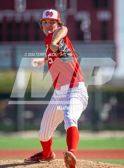 Thumbnail 3 in JSerra Catholic @ Mater Dei photogallery.