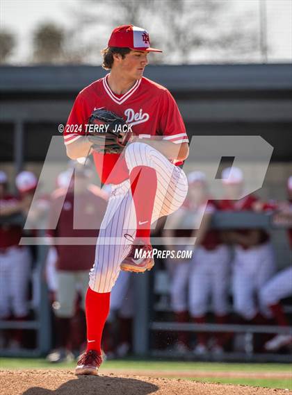 Thumbnail 2 in JSerra Catholic @ Mater Dei photogallery.
