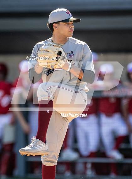 Thumbnail 2 in JSerra Catholic @ Mater Dei photogallery.