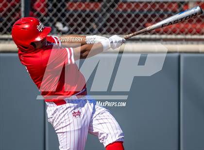 Thumbnail 2 in JSerra Catholic @ Mater Dei photogallery.