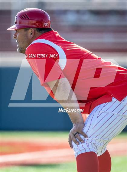 Thumbnail 3 in JSerra Catholic @ Mater Dei photogallery.