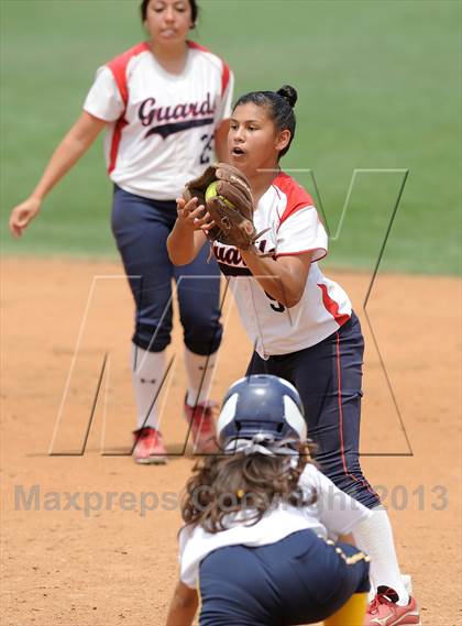 Thumbnail 3 in Mary Star of the Sea vs. Bellarmine-Jefferson (CIF SS D6 Final) photogallery.