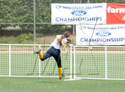 Thumbnail 3 in Mary Star of the Sea vs. Bellarmine-Jefferson (CIF SS D6 Final) photogallery.