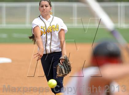 Thumbnail 2 in Mary Star of the Sea vs. Bellarmine-Jefferson (CIF SS D6 Final) photogallery.