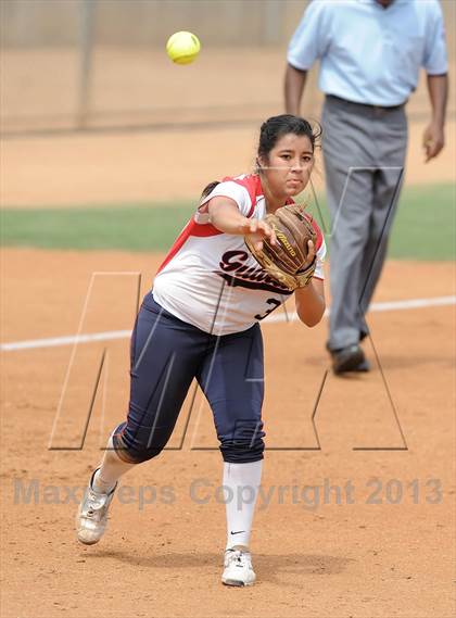 Thumbnail 2 in Mary Star of the Sea vs. Bellarmine-Jefferson (CIF SS D6 Final) photogallery.