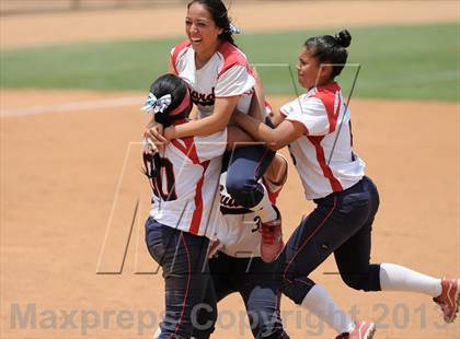 Thumbnail 2 in Mary Star of the Sea vs. Bellarmine-Jefferson (CIF SS D6 Final) photogallery.