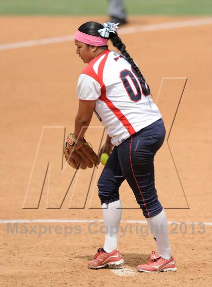 Thumbnail 1 in Mary Star of the Sea vs. Bellarmine-Jefferson (CIF SS D6 Final) photogallery.
