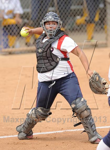 Thumbnail 3 in Mary Star of the Sea vs. Bellarmine-Jefferson (CIF SS D6 Final) photogallery.