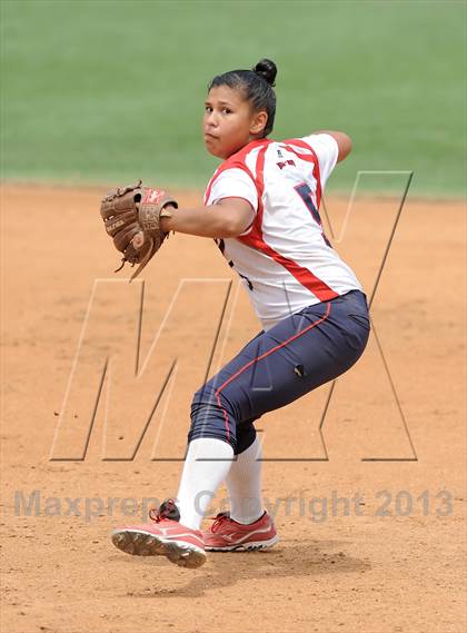 Thumbnail 1 in Mary Star of the Sea vs. Bellarmine-Jefferson (CIF SS D6 Final) photogallery.